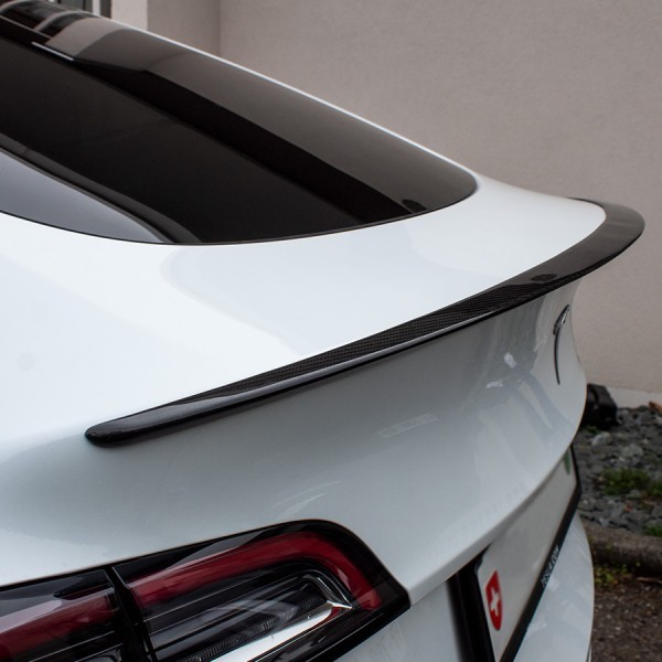 Tesla Model Y Performance to be delivered without trunk spoiler