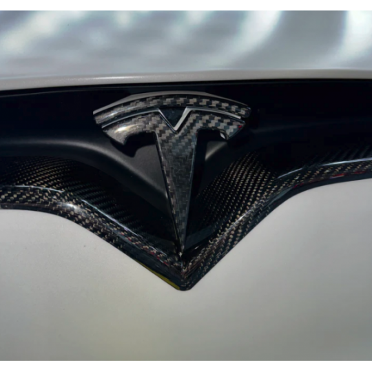 Etulogo hiilikuitua, Tesla Model X 2022+