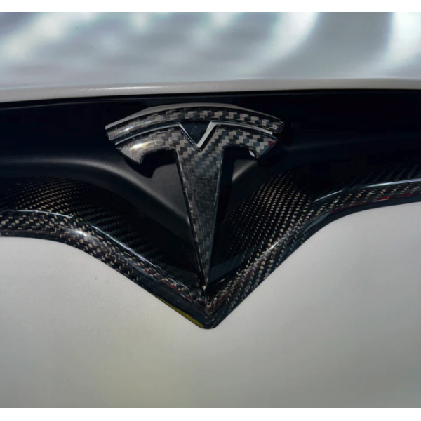 Etulogo hiilikuitua, Tesla Model X 2022+