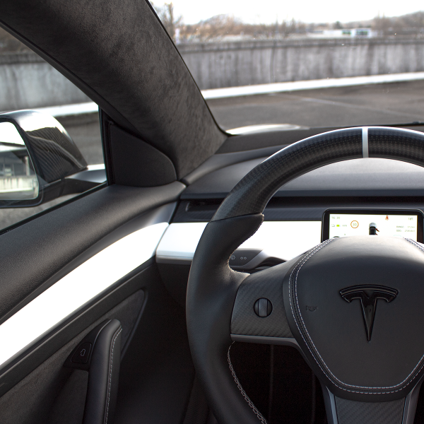 Techo de Alcantara® para el Tesla Model 3