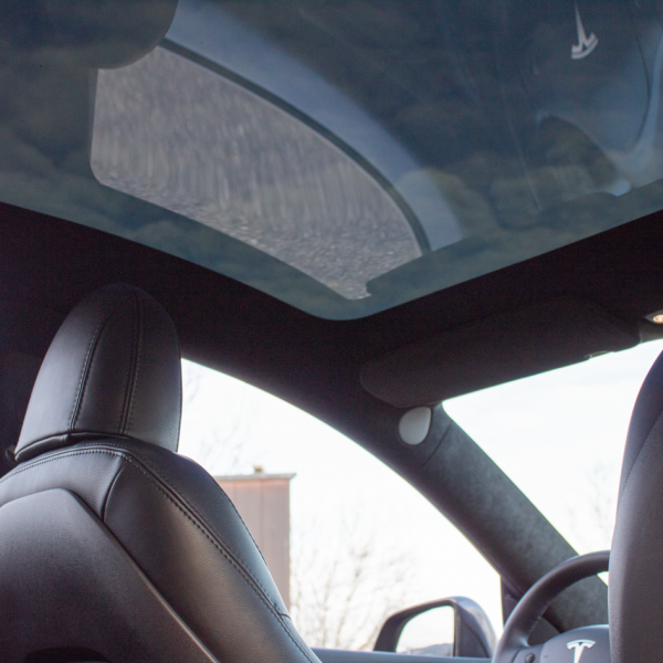 Ciel de toit en Alcantara® - Tesla Model Y
