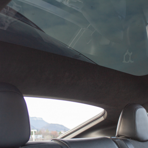 Ciel de toit en Alcantara® - Tesla Model Y
