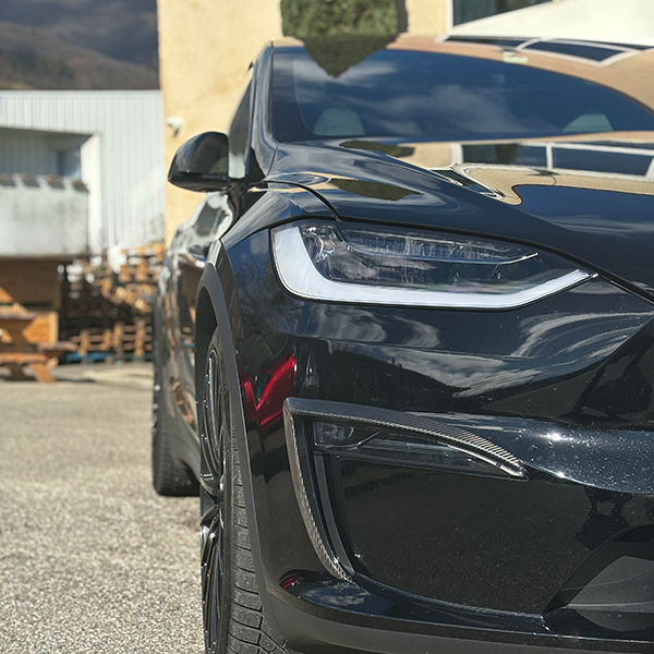 Carbon Fiber Front Fog Light for 2022+ Tesla Model X LR & Plaid