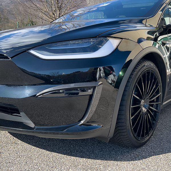 Faro antinebbia anteriore in carbonio per Tesla Model X LR e Plaid 2022+