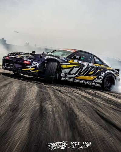 Mathias Locatelli en glisse au volant de sa Nissan Silvia de drift